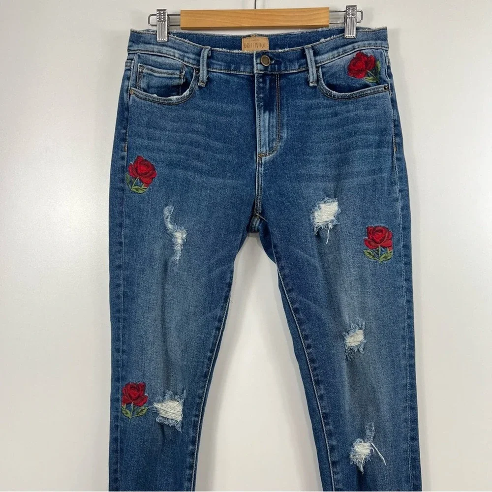 Driftwood Joyce Boho Rose Embroidered Distressed Raw Hem Cropped Jeans Size 26 - Picture 3 of 11
